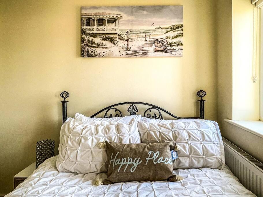 Soho Beach Apartment With Fabulous Sea View And 2 Minutes To The Beach With Free Parking And Netflix Bournemouth Exteriör bild